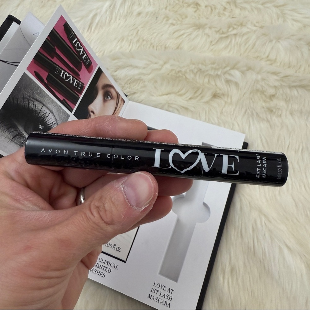 New Avon Limited Edition Book Perfect Pair Clinical Mascara & Brow Kit - Picture 10 of 12